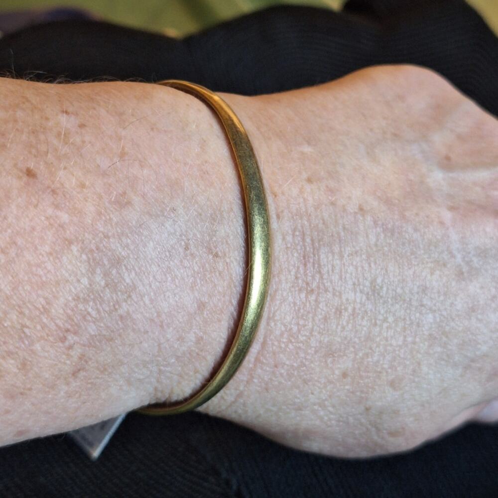 Kendra Scott Pinch Cuff Bracelet Color Bar Bronze Classic Lightweight Minimalist - Picture 3 of 6